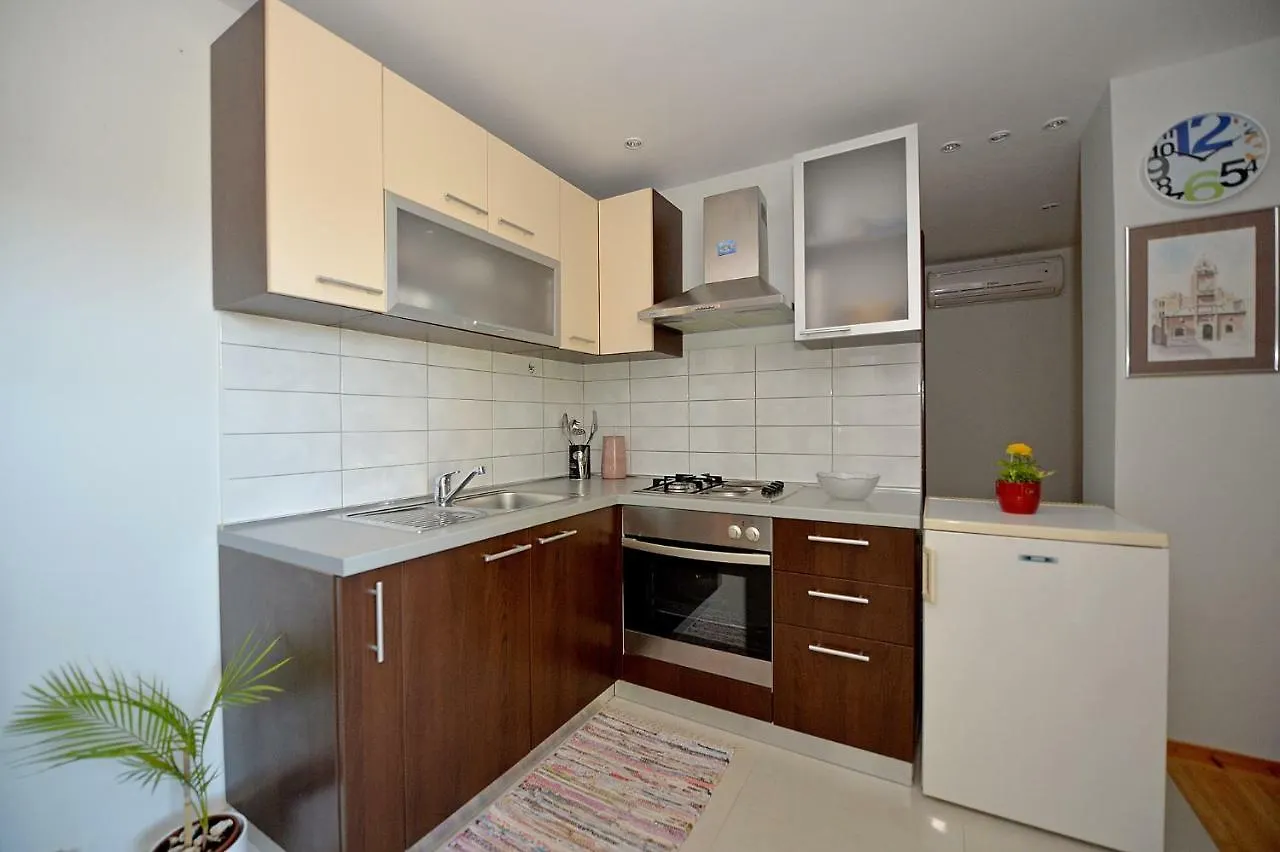 Apartment House Simoni With Pool, Zadar County Privlaka  0*, Privlaka (Zadar) Croatia