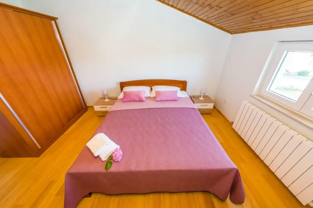 Apartment House Simoni With Pool, Zadar County Privlaka  0*, Privlaka (Zadar) Croatia